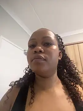 GoldenAss07's cam snapshot