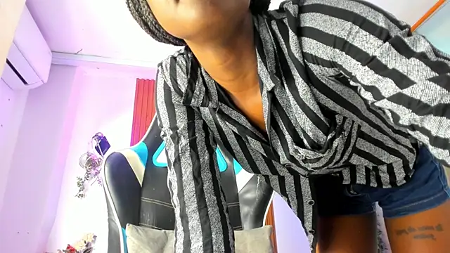 Evaa_18's cam snapshot