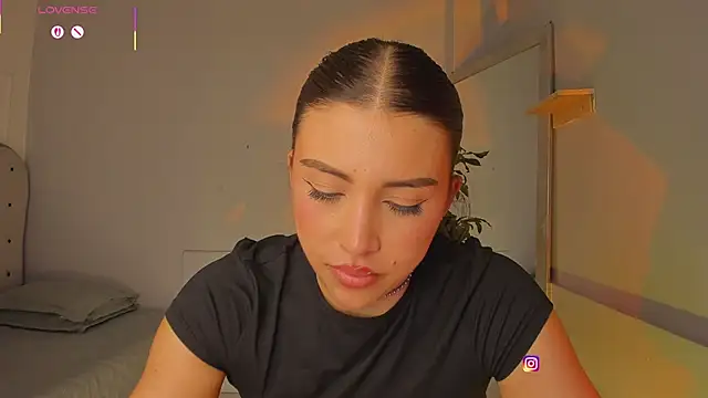 charlotte__grey's cam snapshot