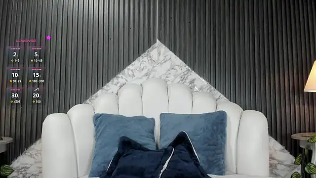 DaniCollinn_'s cam snapshot