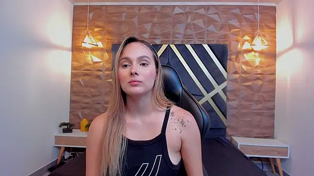 Emmaa_white_'s cam snapshot