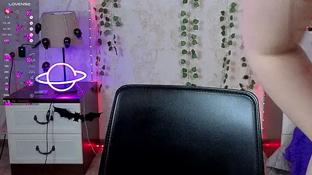 JeeringTickler's cam snapshot