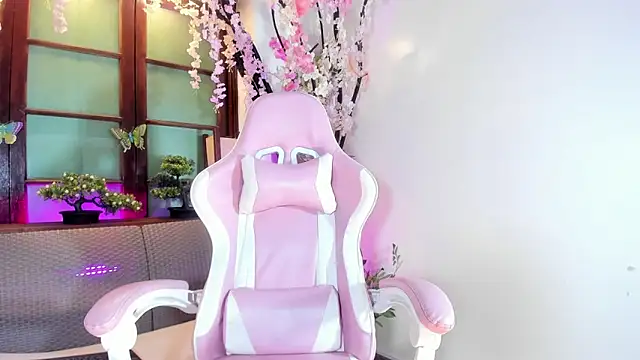 emma_ayala's cam snapshot