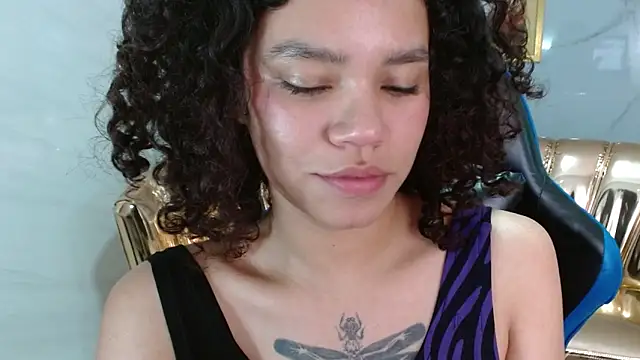 Canela_s1's cam snapshot