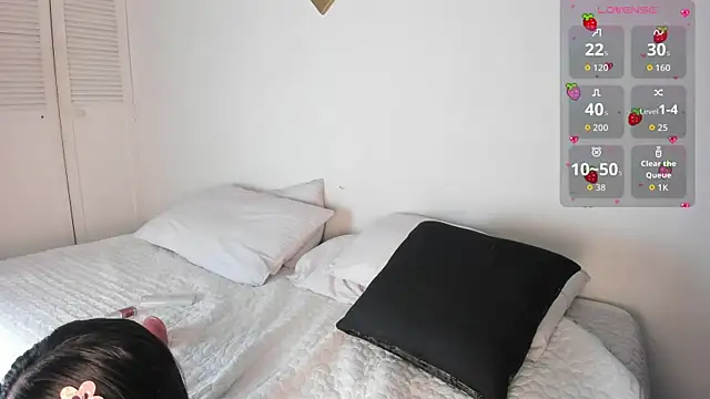 CharlottePetitte's web cam