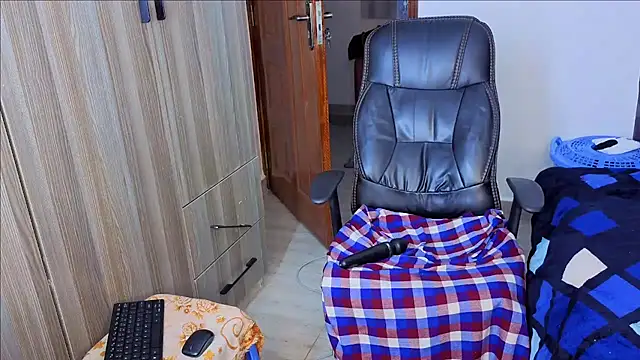 beauty_in_brown's cam snapshot