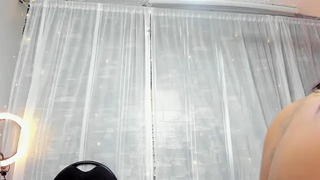 KatieGomez's cam snapshot