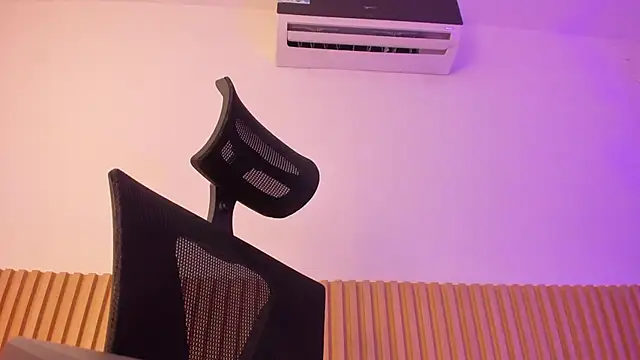 OliviaSweett's cam snapshot