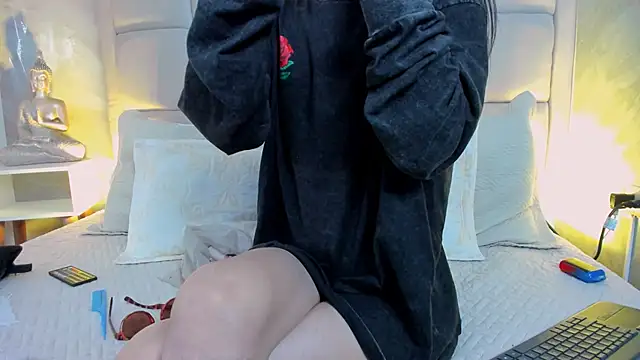 Hecatee_77's cam snapshot