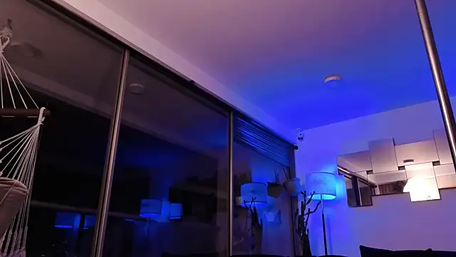 mandi4pole_ live sex cam