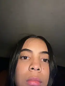 NAUGHTY_LITTLE_18 live sex cam