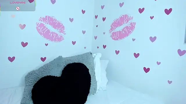 MiaAylen_'s cam snapshot