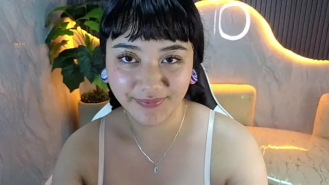 ivonny_vixen_tp's cam snapshot