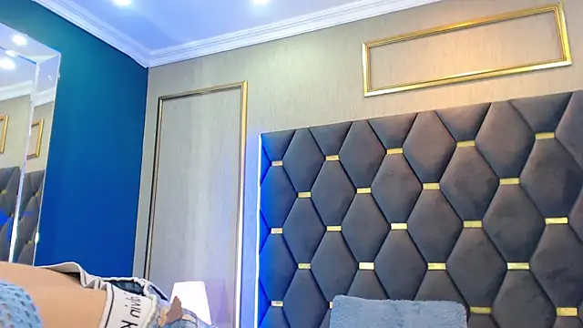 ThaniaJones's cam snapshot