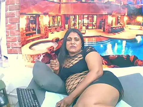 IndianSexyLady4u's cam snapshot