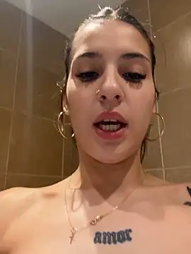 Lolykush live sex cam