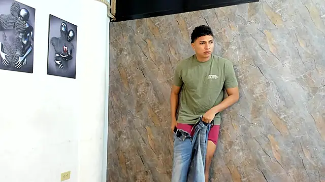 blueroom_party's cam snapshot