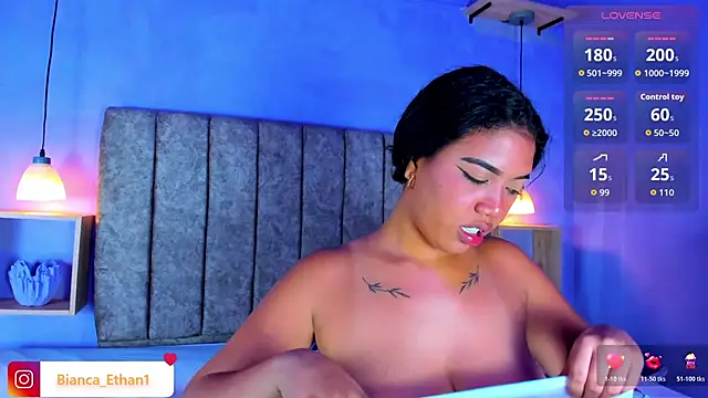 Bianca_Ethan's cam snapshot