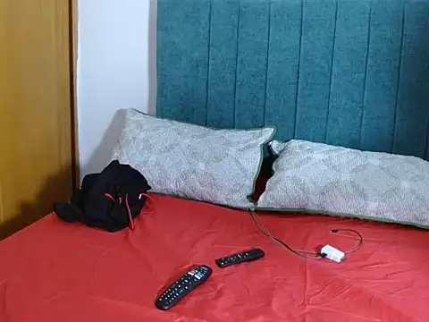 with_love_Anna's cam snapshot