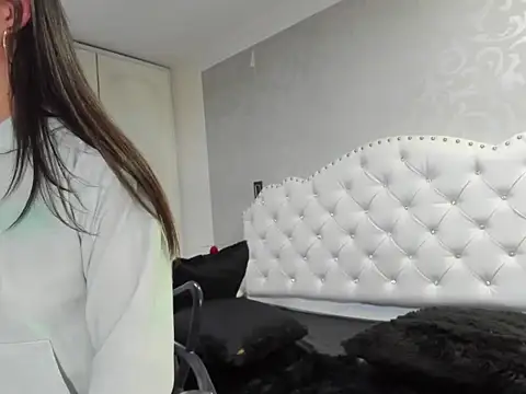 lola_cook's cam snapshot