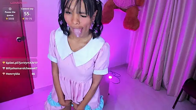 KaattySweet_'s cam snapshot