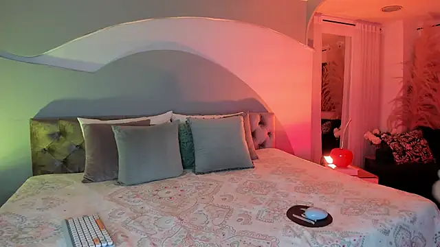 Elizabeth_clark_'s cam snapshot