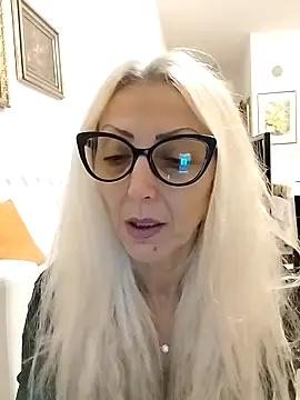 _sexyBLONDE46_'s cam snapshot