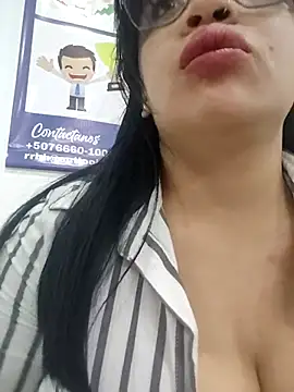 MILA__06's cam snapshot