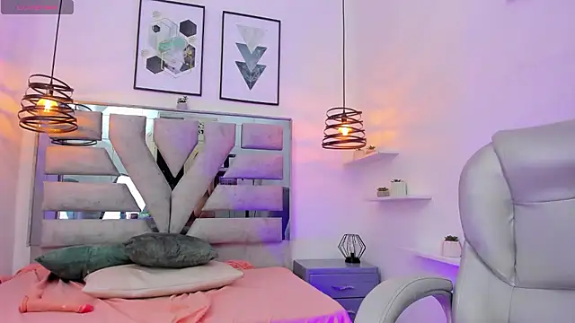 Ambar_Cullen's cam snapshot