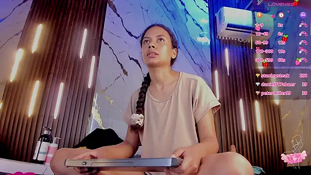 VictoriaDuart's cam snapshot