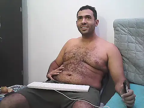 AlphaLatinoBear's cam snapshot