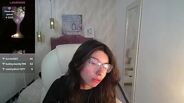 alllyson_'s cam snapshot