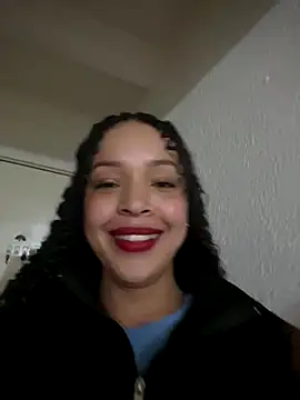 Yasmin777_'s cam snapshot