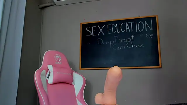 AmedeeaBanks live sex cam