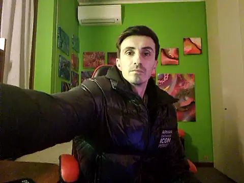 MASTERMONEY's cam snapshot