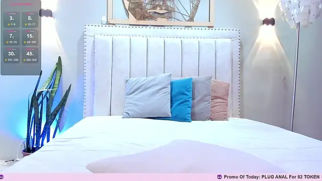 _EmilyJireh_'s cam snapshot