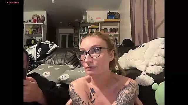 harleyblair's cam snapshot