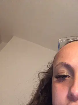 Welsh_Maya19X's cam snapshot