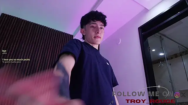 troy_rouge live sex cam