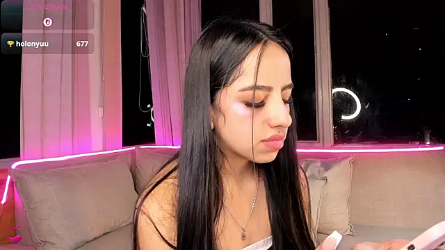 Daphne_chers's cam snapshot