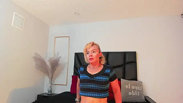 AnastasiaTaylor_'s cam snapshot