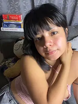 ZafiroKlein live sex cam