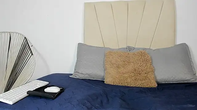 Sofia_Lawrence__'s cam snapshot