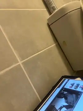 GoldenAss07's cam snapshot