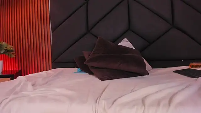 Alejandra_Vives's cam snapshot