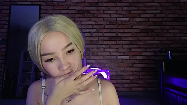 saya_li1's cam snapshot