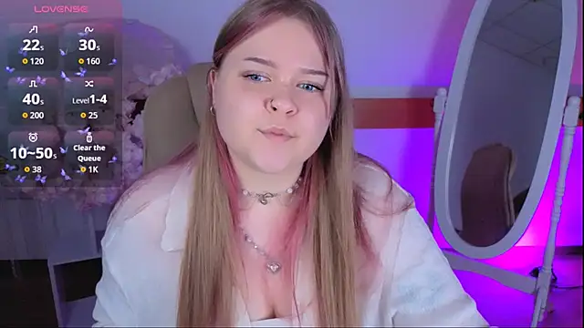 Erica__Alta's cam snapshot