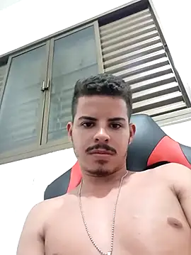 Caiomoretto live sex cam