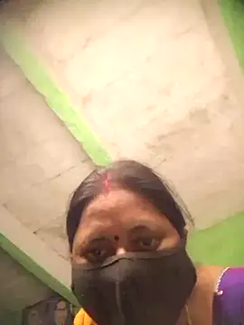 QRESABABY's cam snapshot