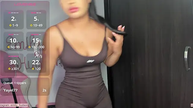 emily_huddson_ live sex cam